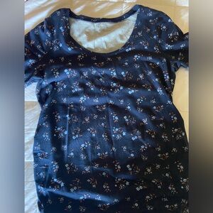 Motherhood maternity floral tee large